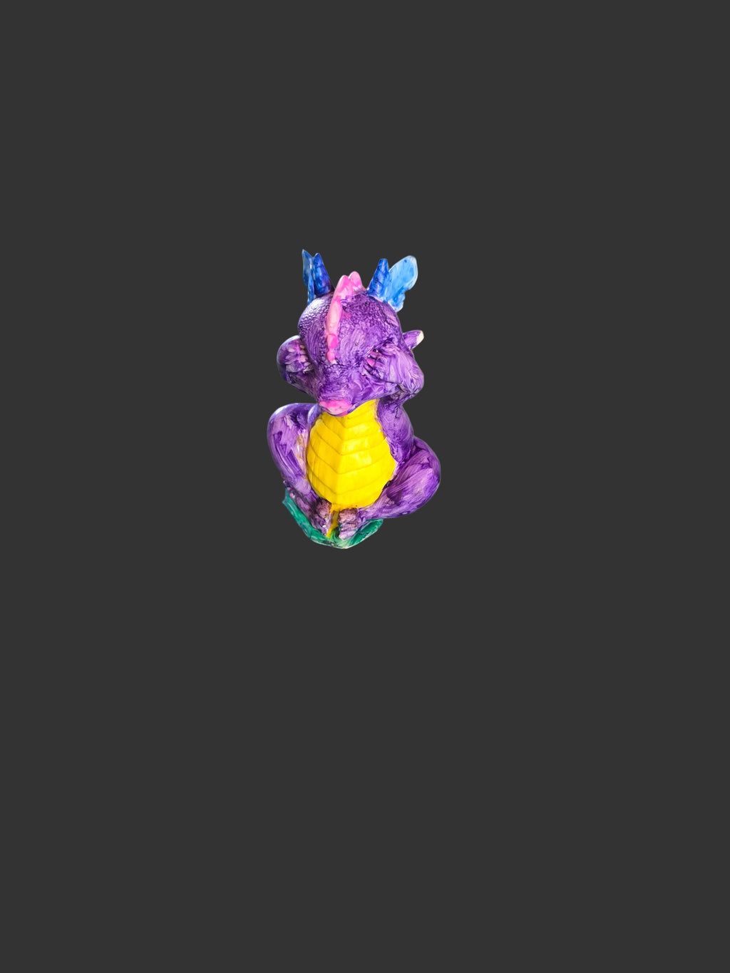 Little peek-a-boo dragon